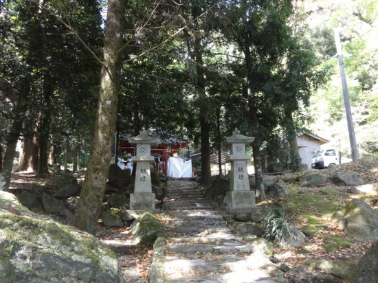 石体神社.JPG